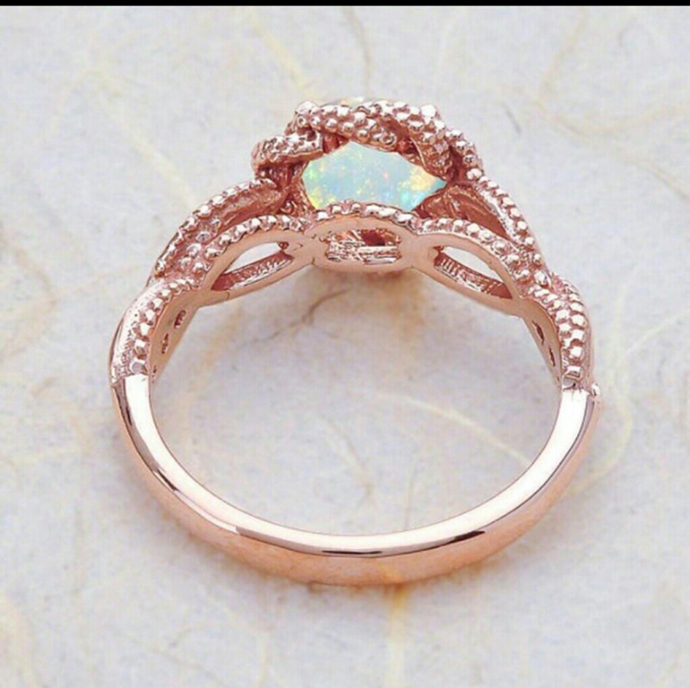 🔆🔆🔆 Rainbow Opal Ring 🔆🔆🔆 - Picture 2 of 4